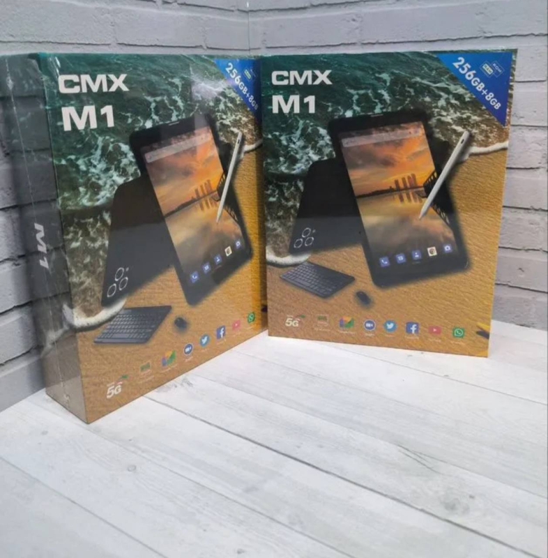Планшет с клавиатурой CMX M1