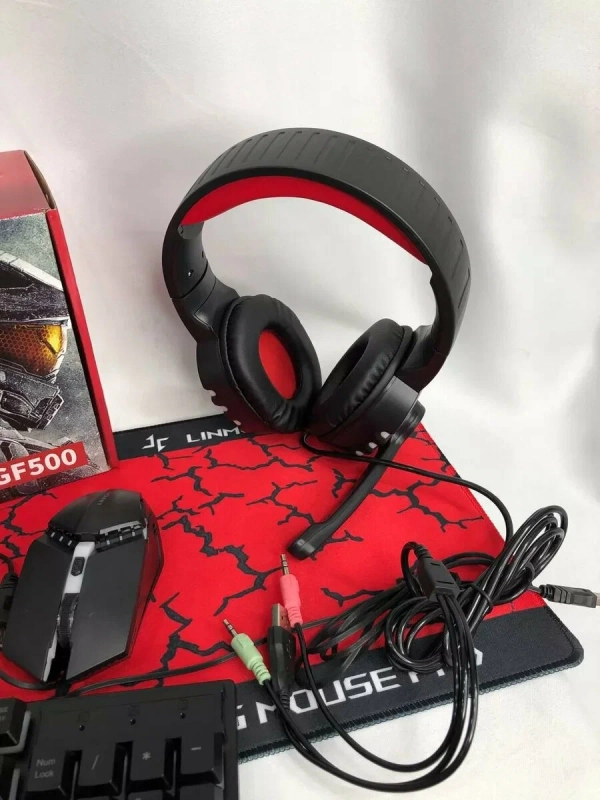 Игровой комплект 4в1 для компьютера Игровой комплект 4в1 для компьютера