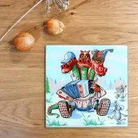 Доска разделочная Дракон весельчак 18х18 см (ассортимент)