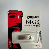 USB Флеш-накопитель 64 ГБ  серебристый