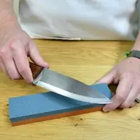 Точильный брусок из камня