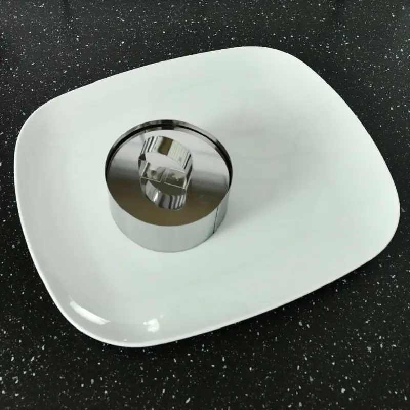 Кулинарная форма "Круг" с крышкой-прессом