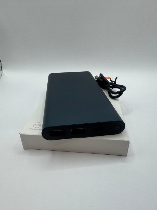 Внешний аккумулятор Xiaomi Power Bank 10000 мАч с быстрой зарядкой Внешний аккумулятор Xiaomi Power Bank 10000 мАч с быстрой зарядкой