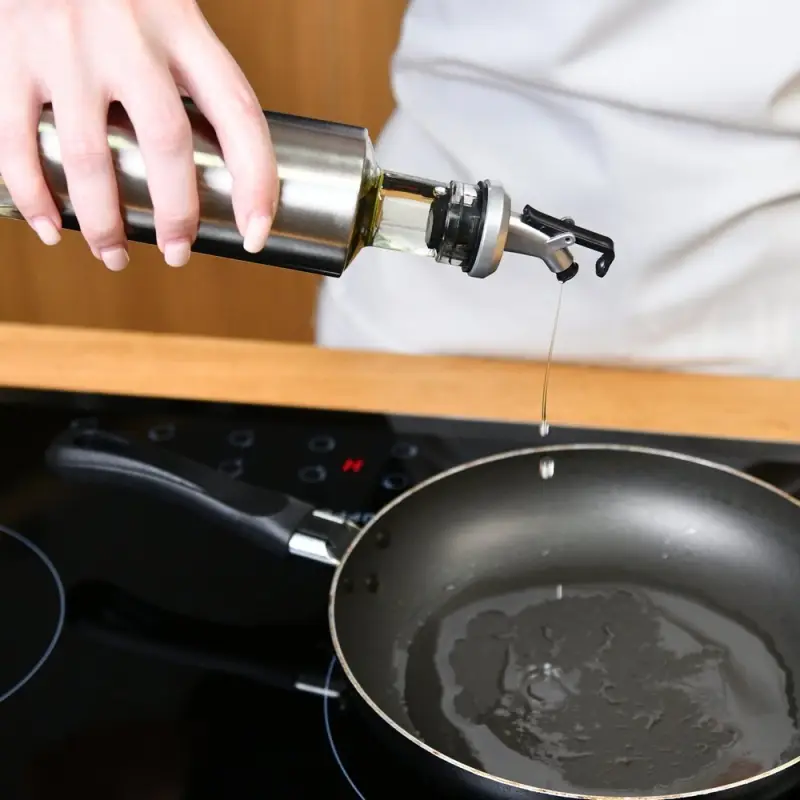 Бутылка для масла с дозатором Металлик объем 300 мл