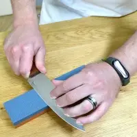 Точильный брусок из камня