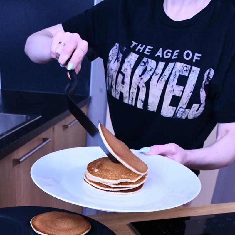 Лопатка для блинов Эконом