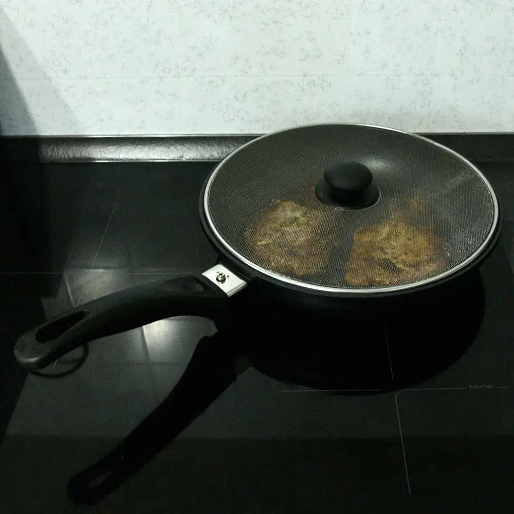 Сито плоское Крышка и экран от брызг диаметр 28см