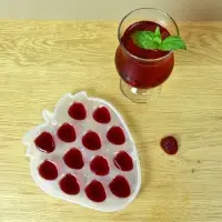 Форма для льда Клубничка