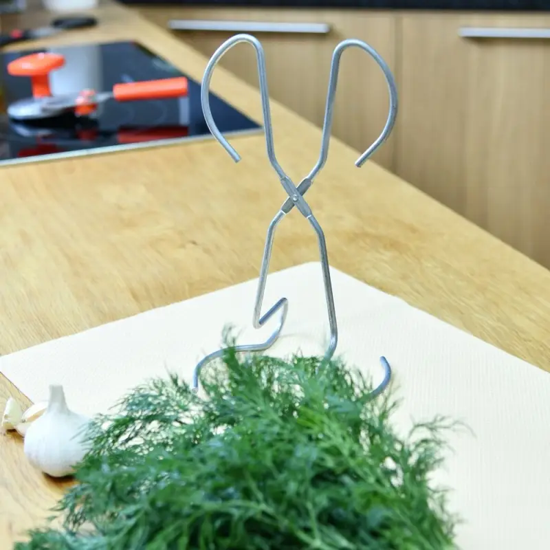 Ухват для стерилизации банок