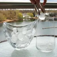 Форма для льда Шарики 33 ячейки (ассортимент)