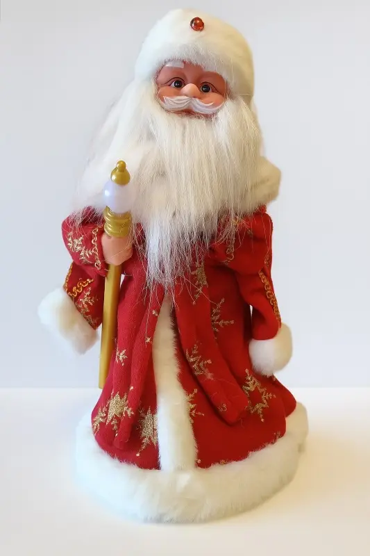 Дед Мороз красный