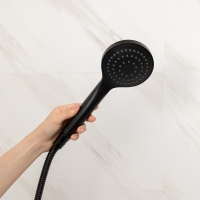 RAIN Лейка для душа, 1 режим, 100мм черная RAIN Лейка для душа, 1 режим, 100мм черная