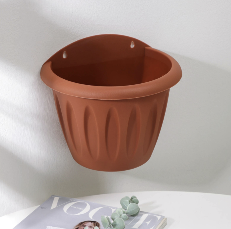 Кашпо настенное «Фелиция», 3,4 л, цвет терракотовый Кашпо настенное «Фелиция», 3,4 л, цвет терракотовый