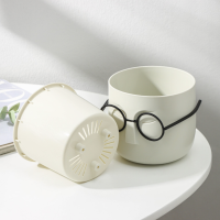 "Кашпо для цветов со вставкой &laquo;Стив&raquo;, 650 мл, d=11,5 см, h=10,5 см, цвет белый ротанг "