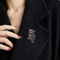 Брошь Сова с голубыми и синими камнями