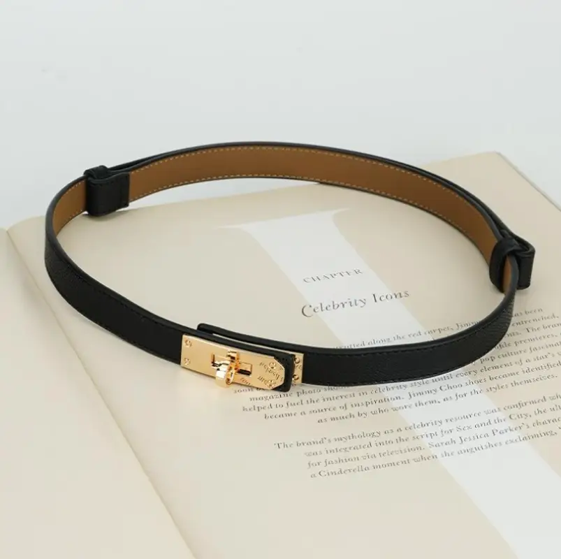 Ремень черный с поворотным замком золото 100 см