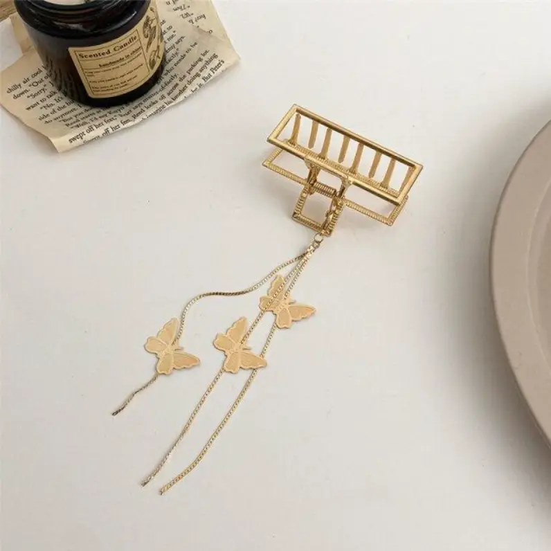 Крабик для волос золотой с бабочками