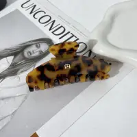 Крабик для волос леопардовый 9 см