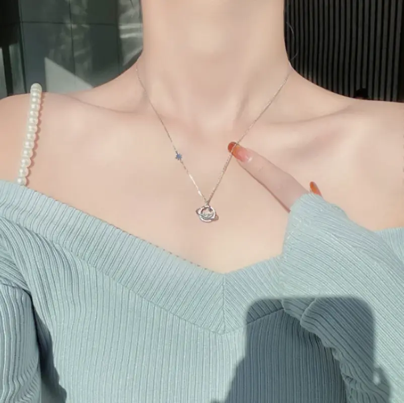 Подвеска Планета со звездами серебристая