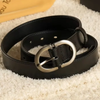 Ремень черный с серебряной пряжкой 85 см