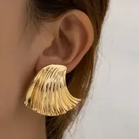 Серьги пусеты Ракушки золотистые