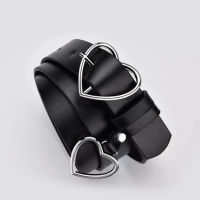 Ремень с пряжкой в форме сердца 105 см