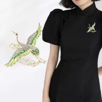 Брошь Журавль с кристаллами золотистый