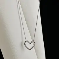 Подвеска с цепочкой Сердце серебристая