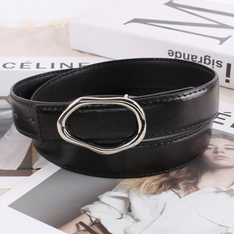 Ремень женский с фигурной пряжкой 103 см Ремень женский с фигурной пряжкой 103 см