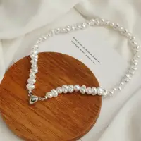 Колье на шею жемчуг с сердцем на магнитах