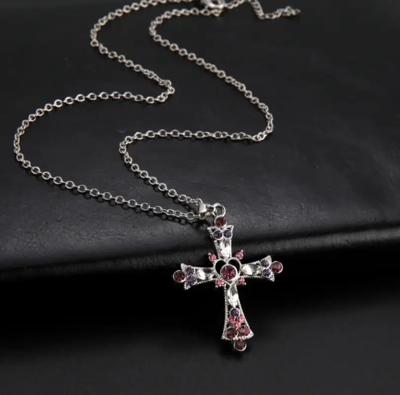 Подвеска на цепочке Крест с камнями серебристая