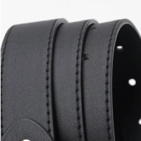 Ремень с золотой пряжкой квадратной женский 85 см