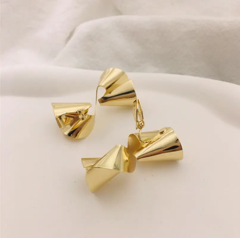 Серьги Спираль золотистые