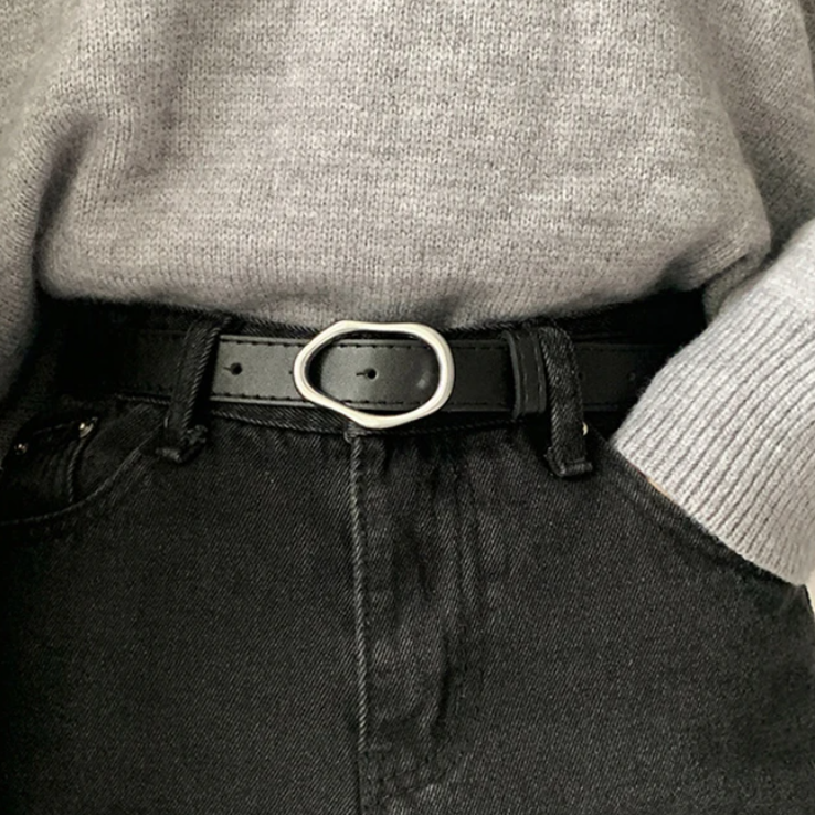 Ремень женский с фигурной пряжкой 103 см Ремень женский с фигурной пряжкой 103 см