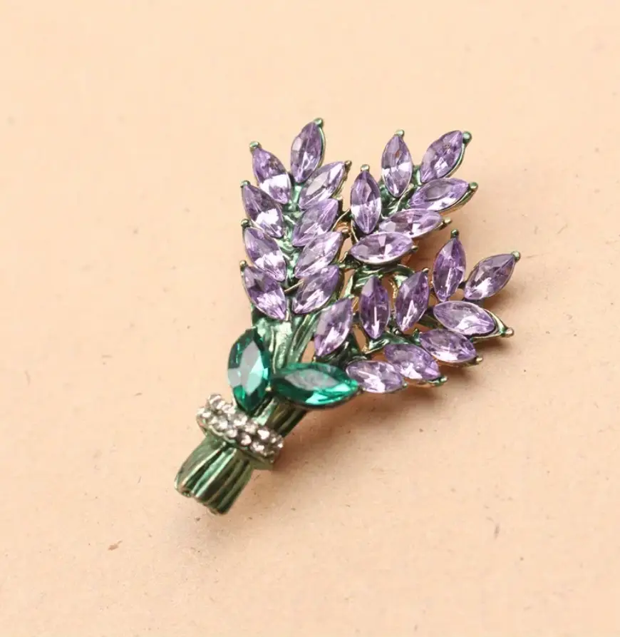 Брошь Лаванда с камнями