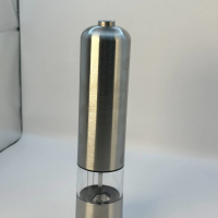 Мельница для специй серебристая