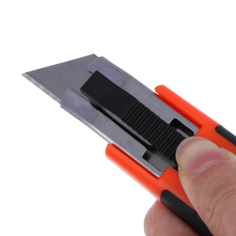 ЕРМАК Нож выдвижной с пружиной, PS+TPR, 61x19x0.6мм, арт.1 ЕРМАК Нож выдвижной с пружиной, PS+TPR, 61x19x0.6мм, арт.1