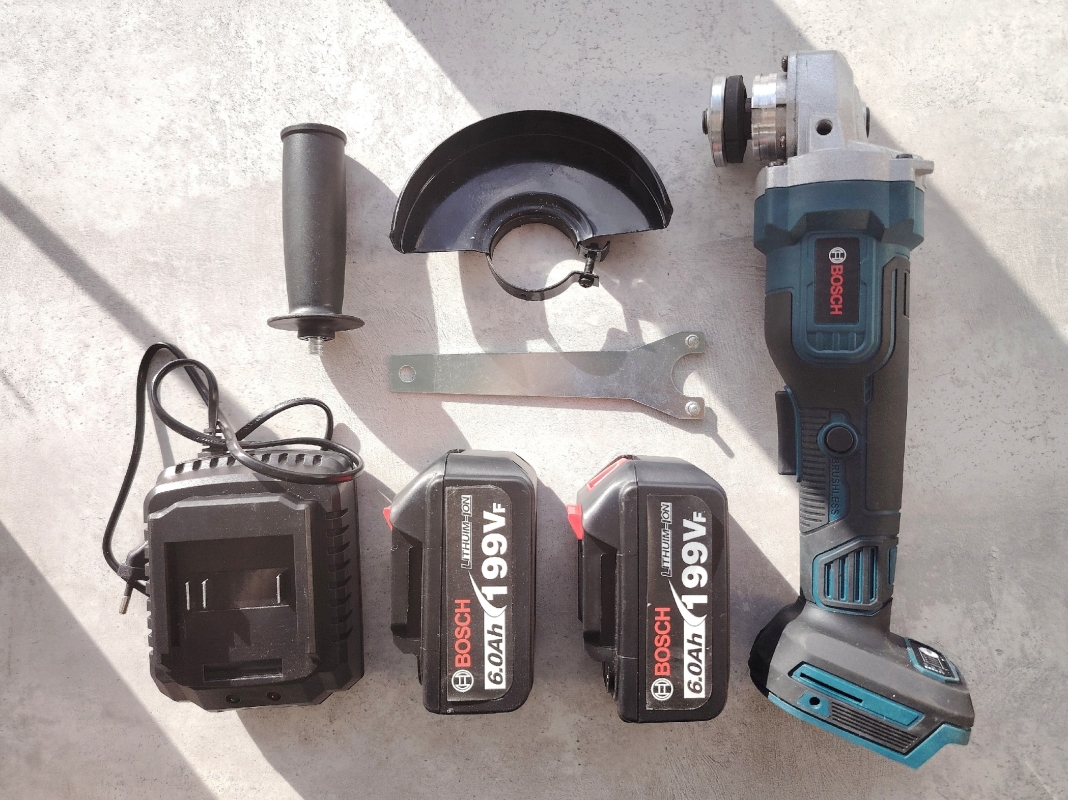 Болгарка Bosh 199V 2АКБ