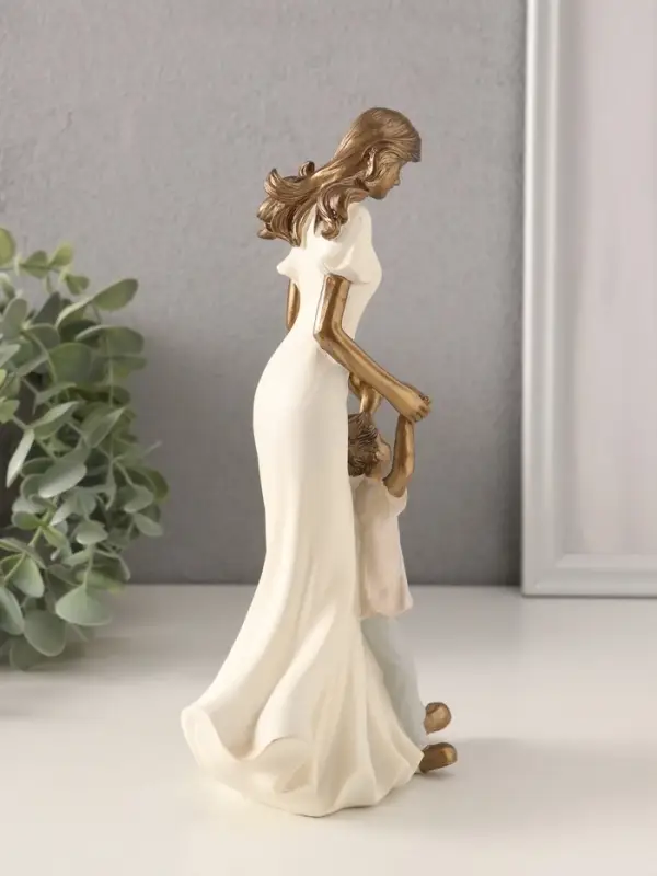 Сувенир полистоун "Мама с сыном" 11,5х7,5х22 см