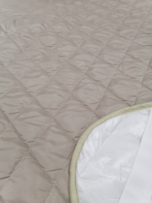 Наматрасник стежка непромокаемый  на 4-х резинках св. серый  160/200