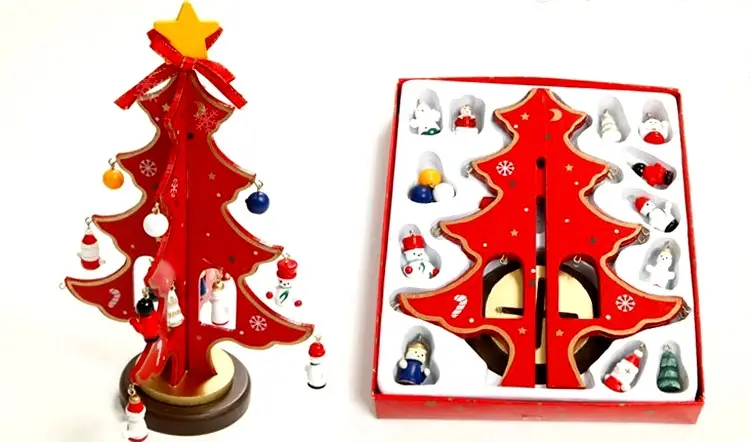 Елка деревянная настольная с игрушками, 23 см