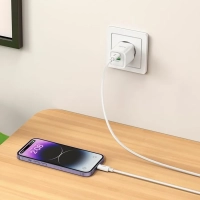 Быстрая сетевая зарядка 30 Вт с кабелем lightning