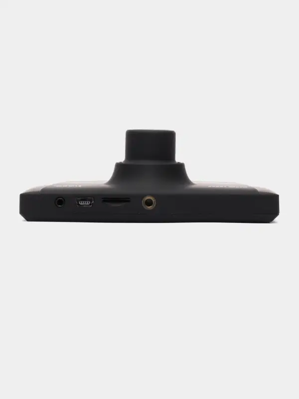 Видеорегистратор автомобильный с 3 камерами DI17