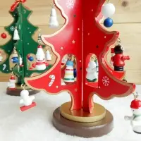 Елка деревянная настольная с игрушками, 23 см