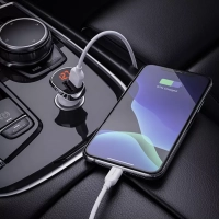 Автомобильное зарядное устройство для телефона