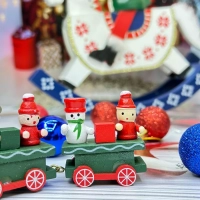 Новогодний паровозик 3 вагонч.20*5см
